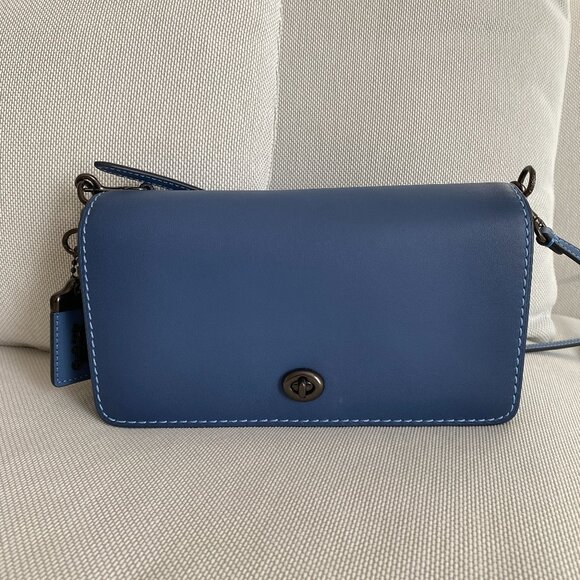 NWOT Coach 1941 Dinky Blue Crossbody Bag - Picture 1 of 5